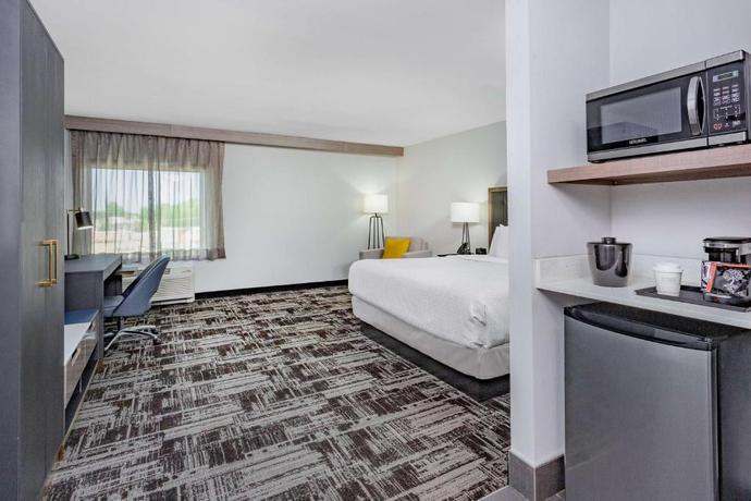 Imagen de la habitación del Hotel LaQuinta Suites by Wyndham South Bend Notre Dame Area. Foto 8