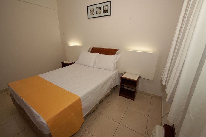 Imagen de la habitación del Hotel L&aacute;paros. Foto 6