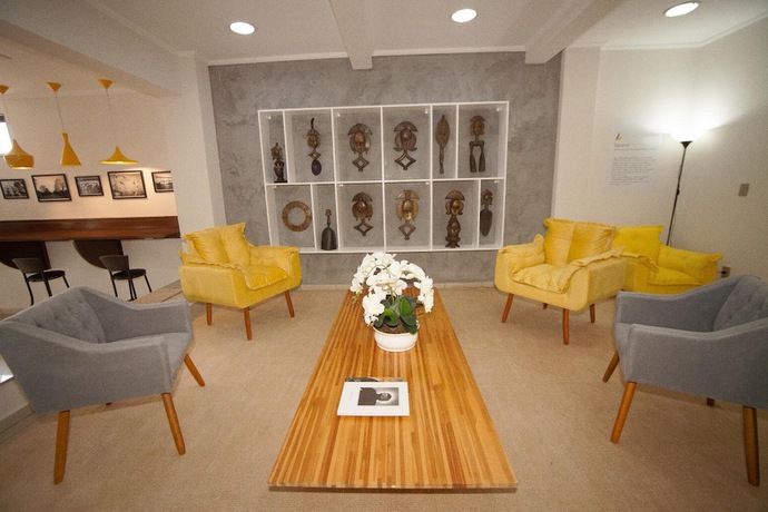 Imagen de los interiores del Hotel L&aacute;paros. Foto 18