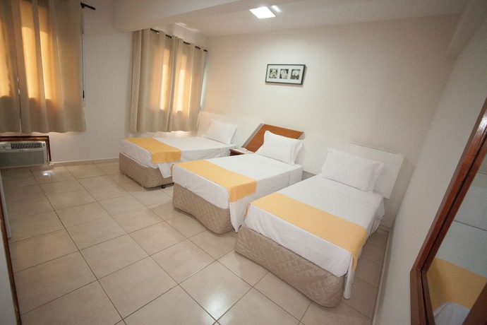 Imagen de la habitación del Hotel L&aacute;paros. Foto 9