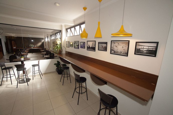 Imagen de los interiores del Hotel L&aacute;paros. Foto 19