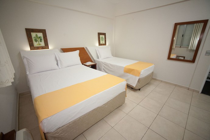 Imagen de la habitación del Hotel L&aacute;paros. Foto 12