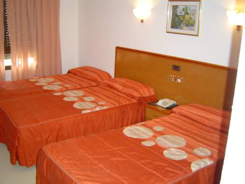 Imagen de la habitación del Hotel L&aacute;zaro. Foto 2