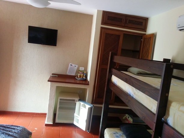 Imagen de la habitación del Hotel L&aacute;zaro Ubatuba. Foto 12
