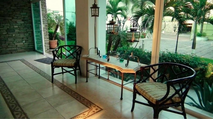 Imagen de los interiores del Hotel Laam. Foto 14