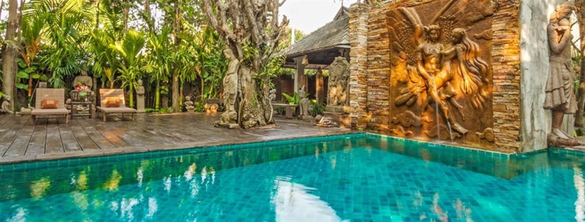 Imagen de la piscina del Hotel Laan Mai Fai Chang Resort. Foto 14