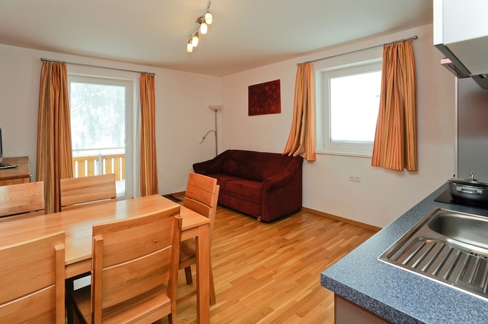 Imagen de la habitación del Hotel Laaxerhof. Foto 4