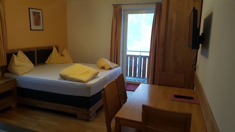 Imagen de la habitación del Hotel Laaxerhof. Foto 10