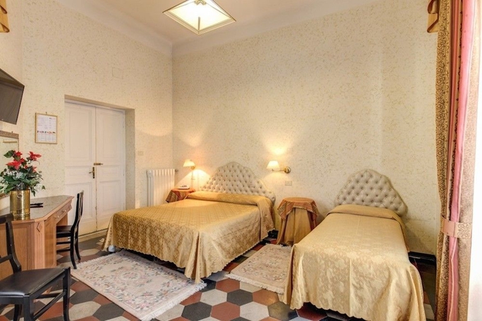 Imagen de la habitación del Hotel Labelle. Foto 7