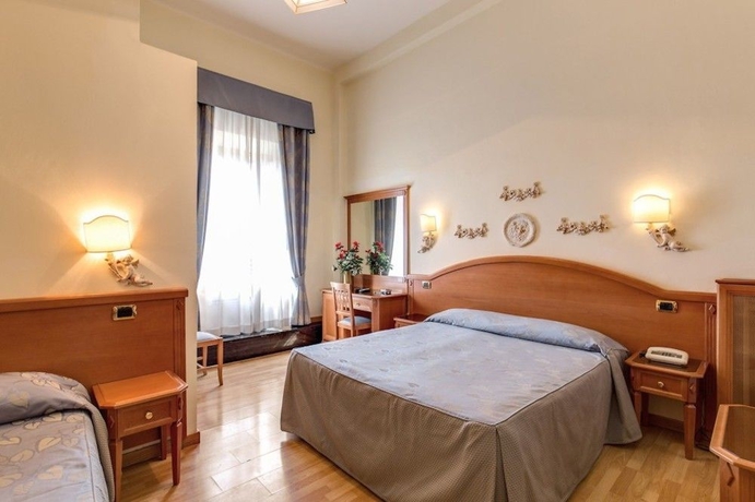 Imagen de la habitación del Hotel Labelle. Foto 8