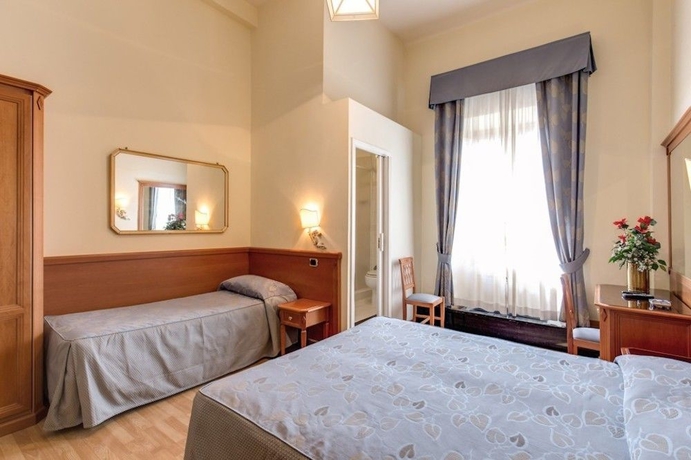 Imagen de la habitación del Hotel Labelle. Foto 16