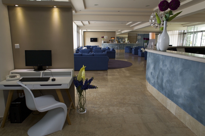 Imagen de los interiores del Hotel Labineca. Foto 11