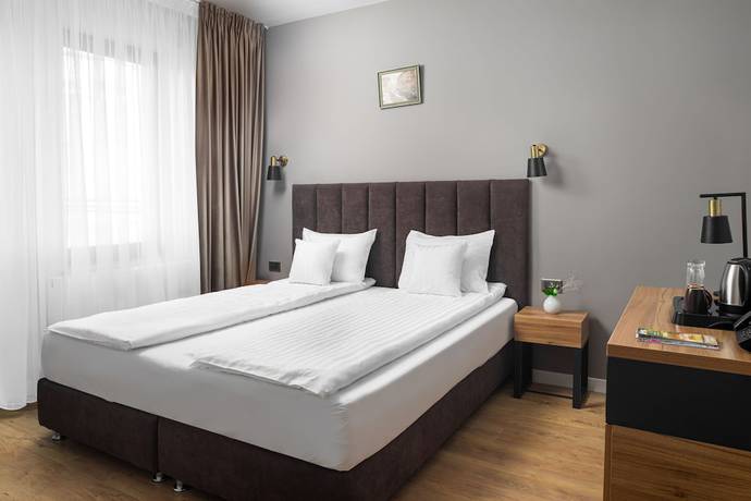 Imagen de la habitación del Hotel Labirint. Foto 9