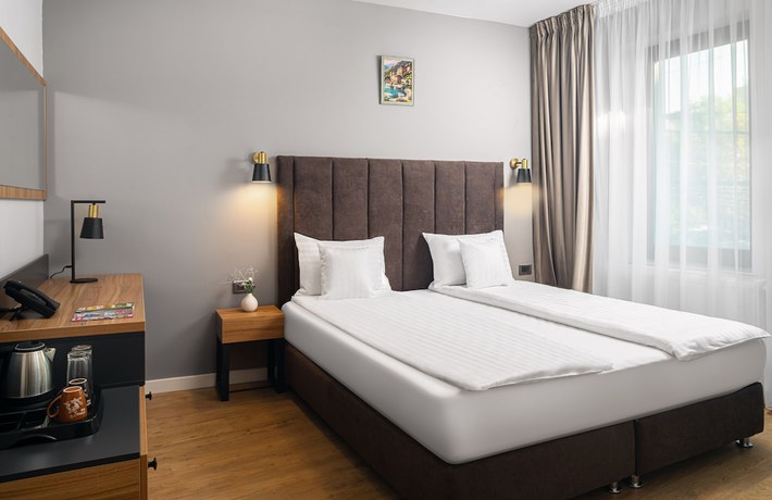 Imagen de la habitación del Hotel Labirint. Foto 10