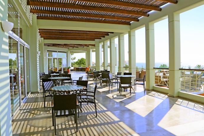 Imagen del bar/restaurante del Hotel Labranda Kiotari Miraluna Resort - All Inclusive. Foto 2