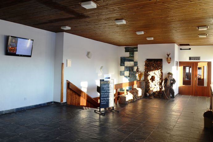 Imagen de los interiores del Hotel Labsk&aacute; Bouda. Foto 16