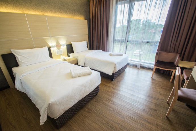 Imagen de la habitación del Hotel Labuan Point. Foto 12