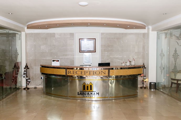 Imagen de los interiores del Hotel Laburnam Courts. Foto 8