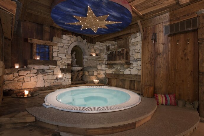 Imagen de la piscina del Hotel Lac Bleu. Foto 30