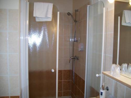 Imagen de la habitación del Hotel Lac Des Graves. Foto 6