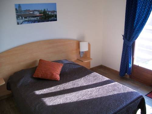 Imagen de la habitación del Hotel Lac Des Graves. Foto 9