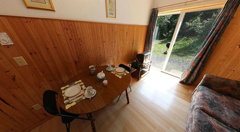 Imagen de la habitación del Hotel Lac Des Roches Resort. Foto 17