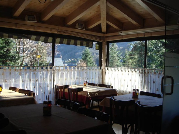 Imagen del bar/restaurante del Hotel Lac Vielha. Foto 2
