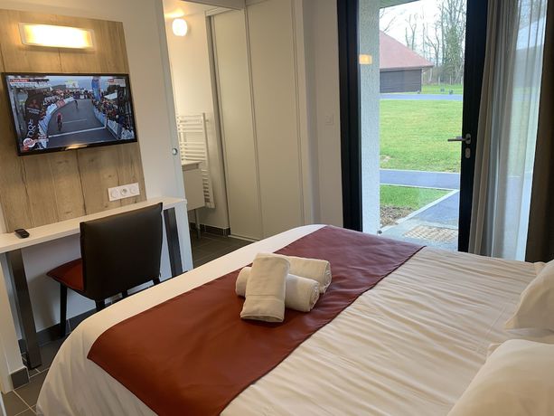 Imagen de la habitación del Hotel Lac d&rsquo;Orient. Foto 5