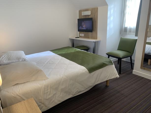 Imagen de la habitación del Hotel Lac d&rsquo;Orient. Foto 11