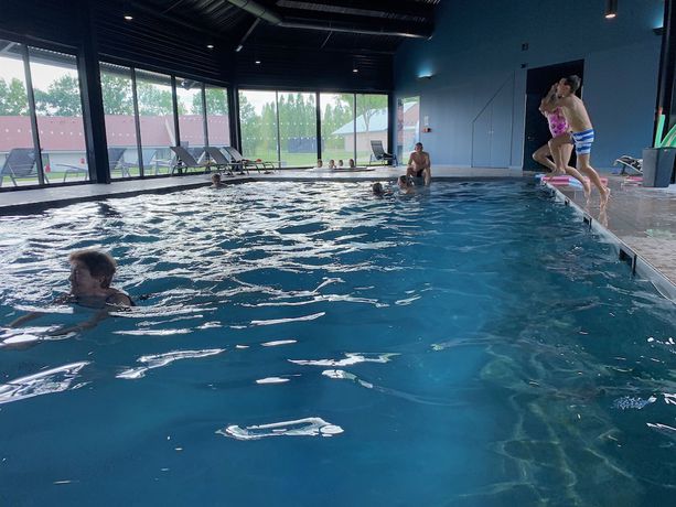 Imagen de la piscina del Hotel Lac d&rsquo;Orient. Foto 20