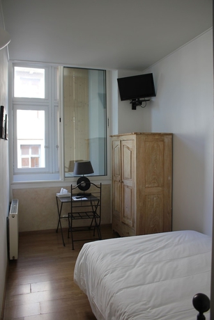 Imagen de la habitación del Hotel L'acad&eacute;mie Lyon. Foto 3