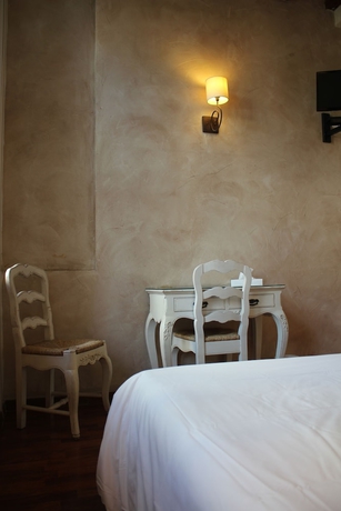 Imagen de la habitación del Hotel L'acad&eacute;mie Lyon. Foto 4