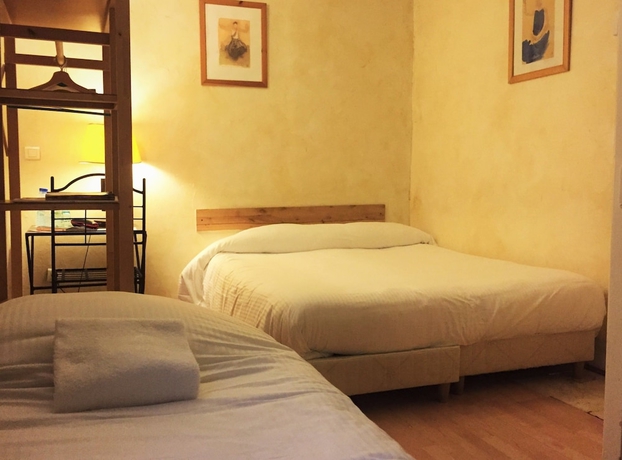 Imagen de la habitación del Hotel L'acad&eacute;mie Lyon. Foto 7