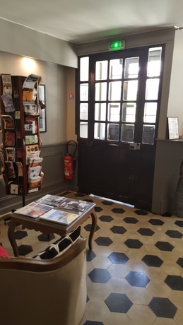 Imagen de los interiores del Hotel L'acad&eacute;mie Lyon. Foto 15