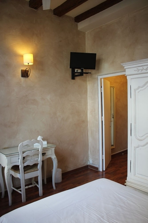 Imagen de la habitación del Hotel L'acad&eacute;mie Lyon. Foto 9