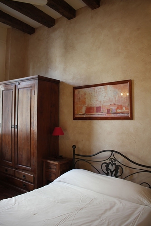 Imagen de la habitación del Hotel L'acad&eacute;mie Lyon. Foto 11