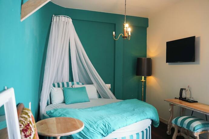 Imagen de la habitación del Hotel Lacasa May. Foto 12