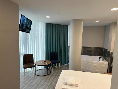 Imagen de la habitación del Hotel Lacasa Royal. Foto 20
