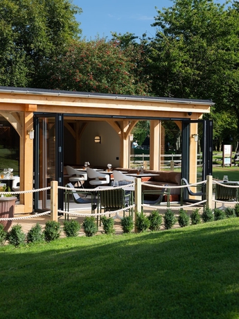 Imagen del bar/restaurante del Hotel Laceby Manor Resort and Spa. Foto 7