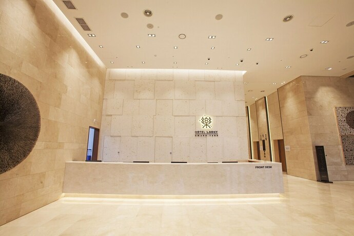 Imagen de los interiores del Hotel Lacky Gwangyang. Foto 38