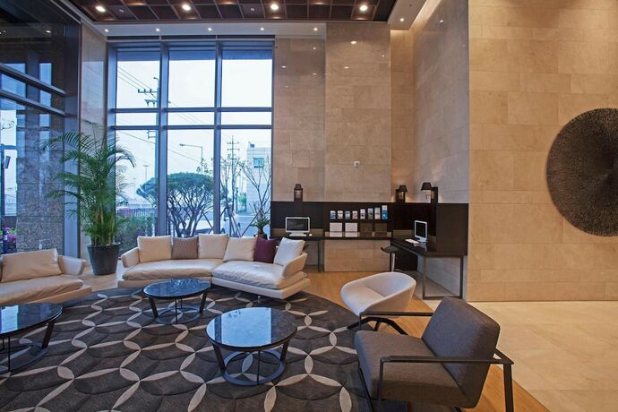 Imagen de los interiores del Hotel Lacky Gwangyang. Foto 39