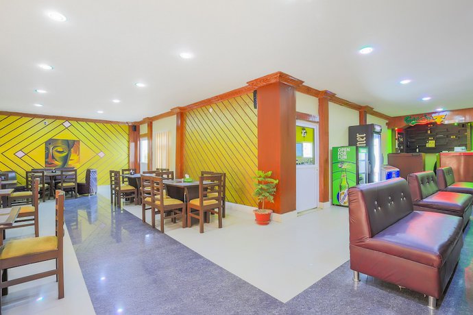 Imagen del bar/restaurante del Hotel Lacoul Inn. Foto 4