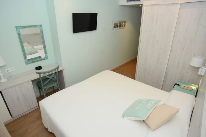 Imagen de la habitación del Hotel L&acute;Escala Centre. Foto 4