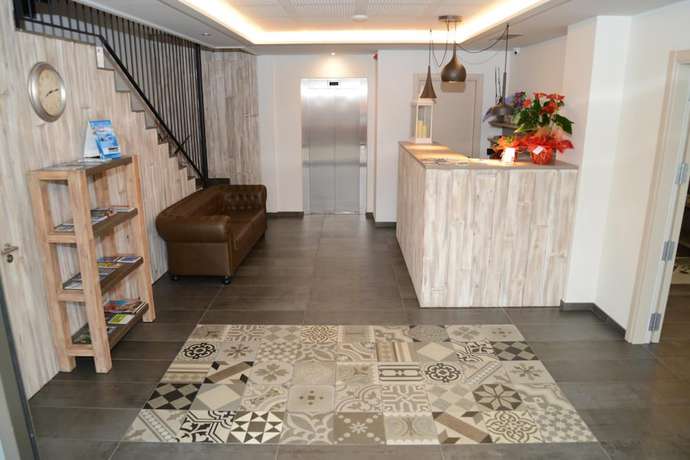 Imagen de los interiores del Hotel L&acute;Escala Centre. Foto 19