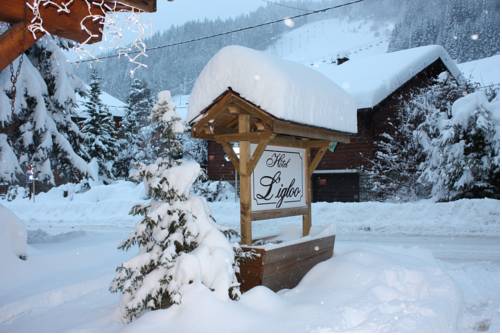 Imagen general del Hotel L´Igloo. Foto 2