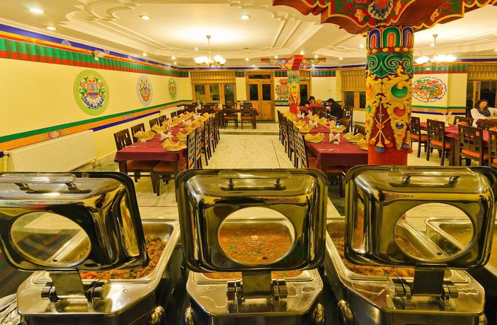 Imagen del bar/restaurante del Hotel Ladakh Residency. Foto 4