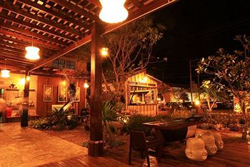 Imagen de los exteriores del Hotel Ladawan Boutique, Bang Saphan. Foto 9