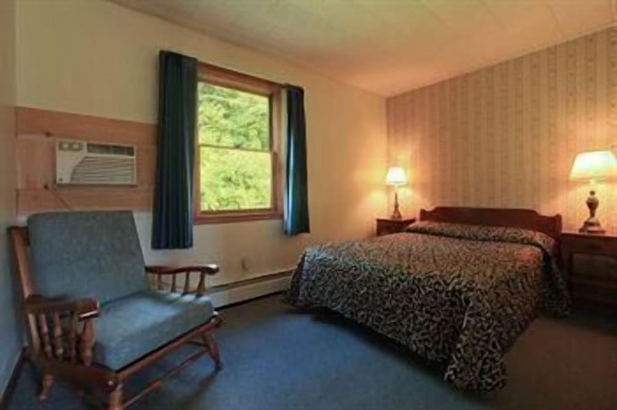 Imagen de la habitación del Hotel Ladd Brook Inn. Foto 14