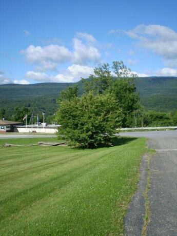 Imagen general del Hotel Ladd Brook Inn. Foto 11