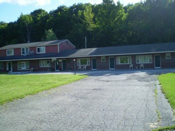 Imagen general del Hotel Ladd Brook Inn. Foto 12